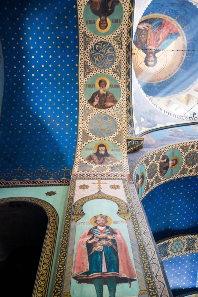 picture of icons on archway in Sioni cathedral, tbilisi georgia