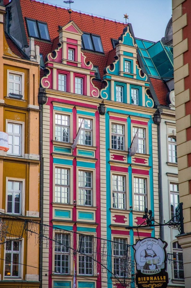 Colorful buildings in the old town of Gdask, Poland, resembling a vibrant Wroclaw Christmas market.